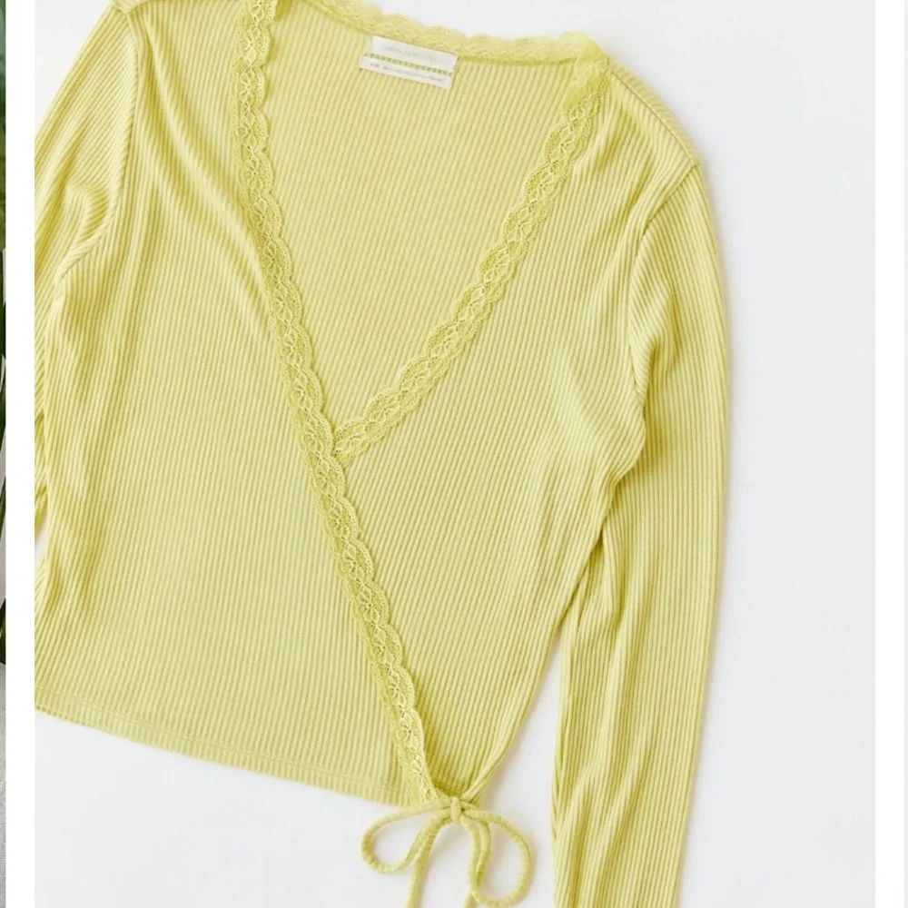 NWT Urban Outfitters Lace Y2K Wrap Top Green Crop ribbed soft cross brandy melvi - Picture 2 of 15